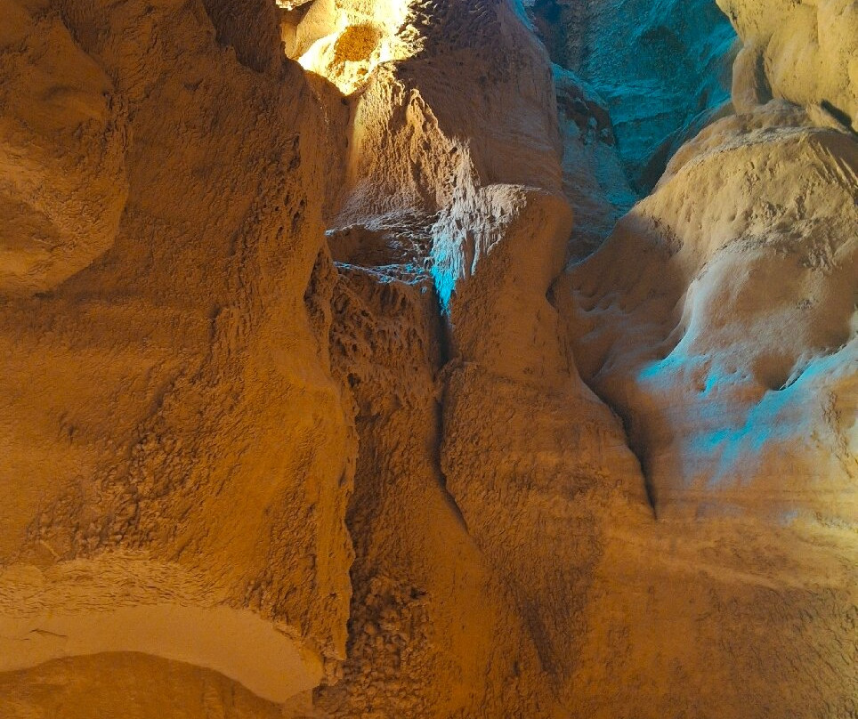 Cuevas de Acsibi-Seclantas必去景点