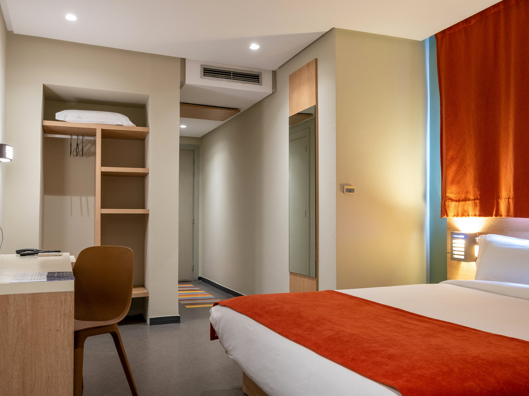 曼济勒酒店主图