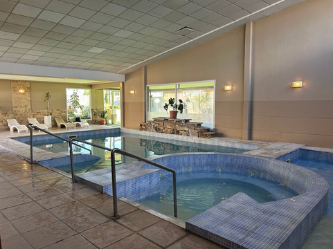 马拉格酒店主图