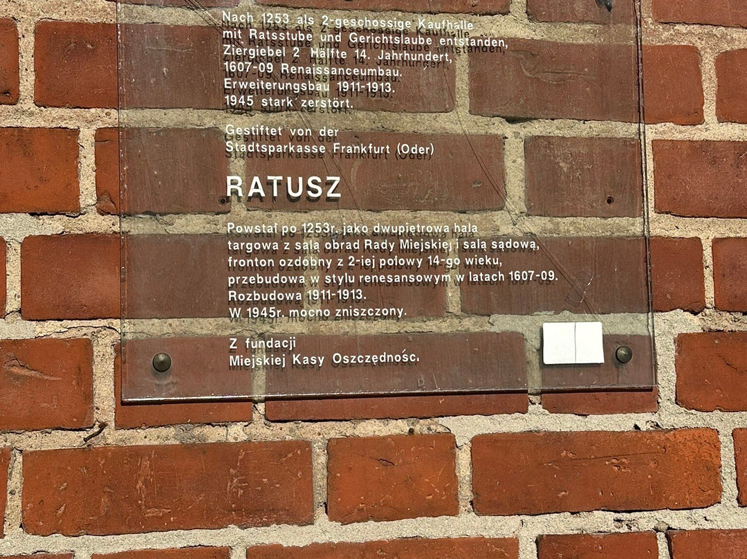 Rathaus景点图片
