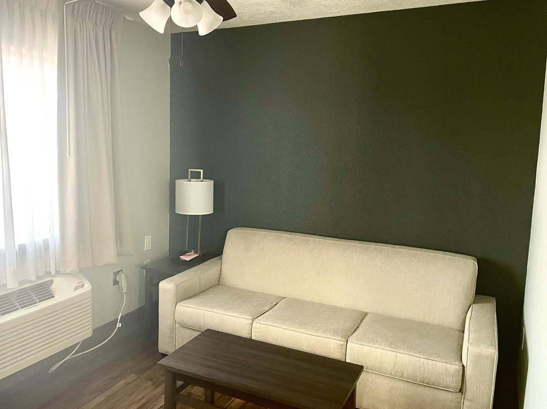 Econo Lodge Inn & Suites主图