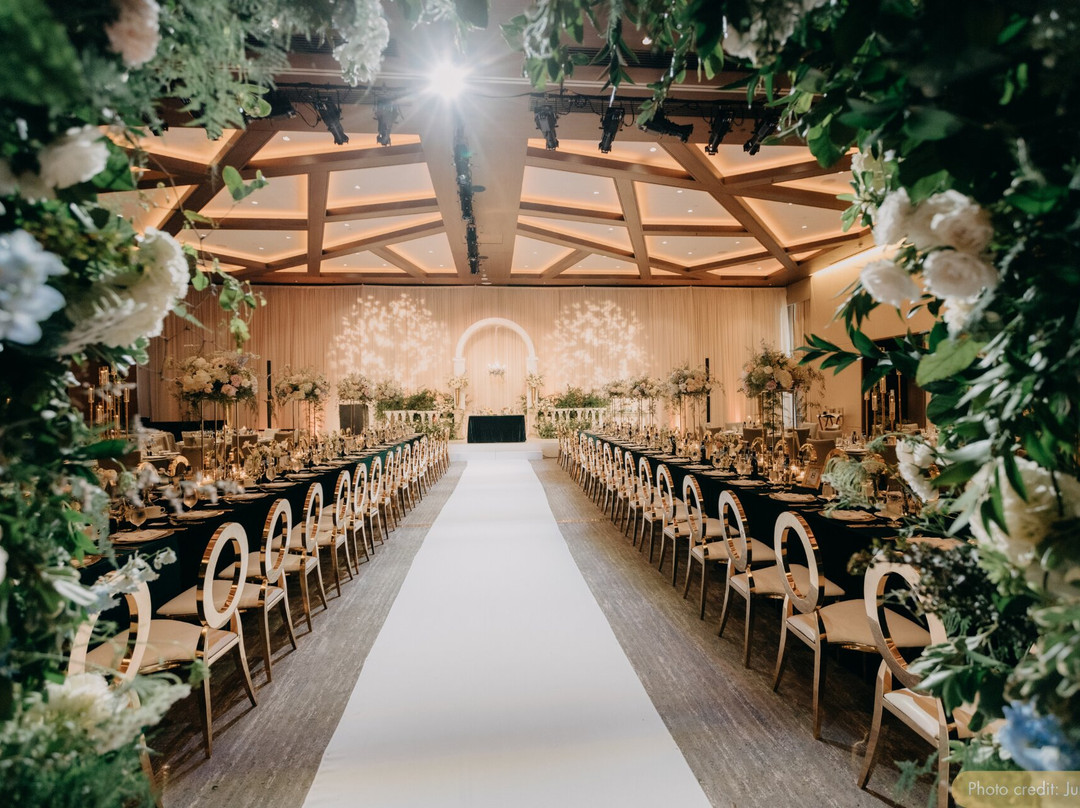 Paradox Vancouver主图