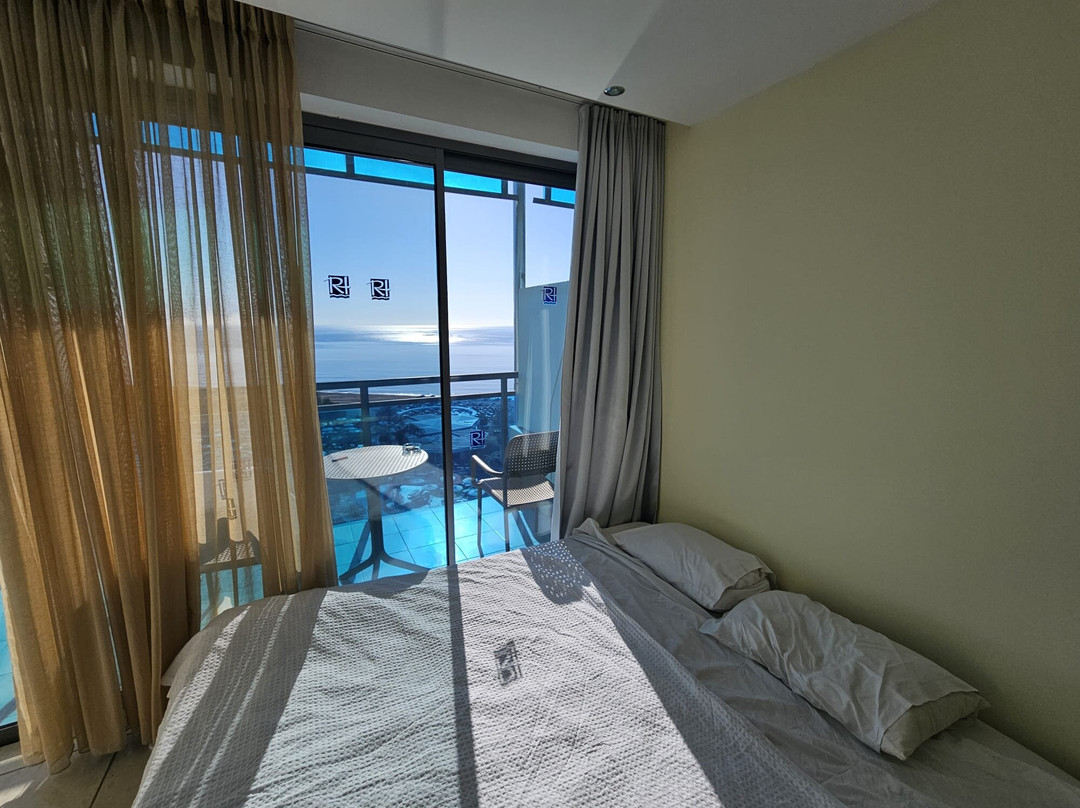 Calypso Beach Hotel主图