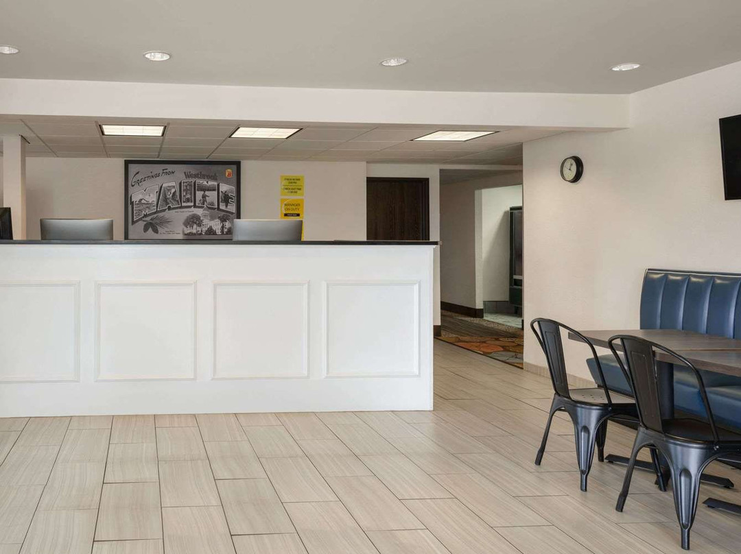 Super 8 by Wyndham Portland ME