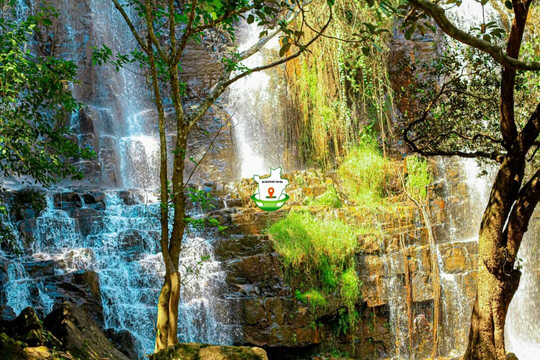 Karera Waterfalls-Rutana Province必去景点