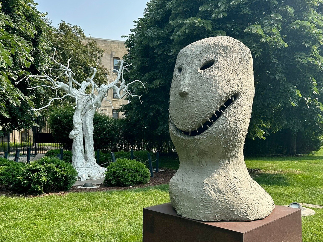 Pappajohn Sculpture Park景点图片