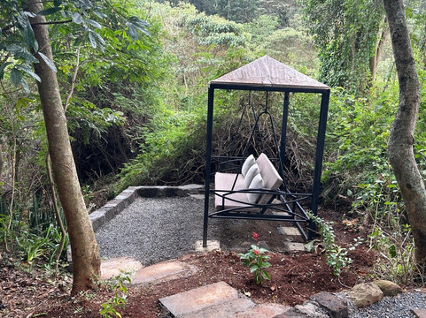 岩石停止瀑布别墅主图