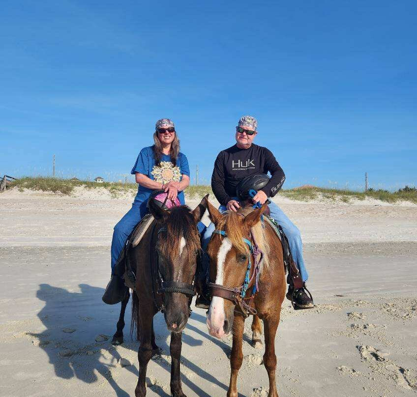 Happy Trails Walking Horses-费尔南迪纳岛必去景点