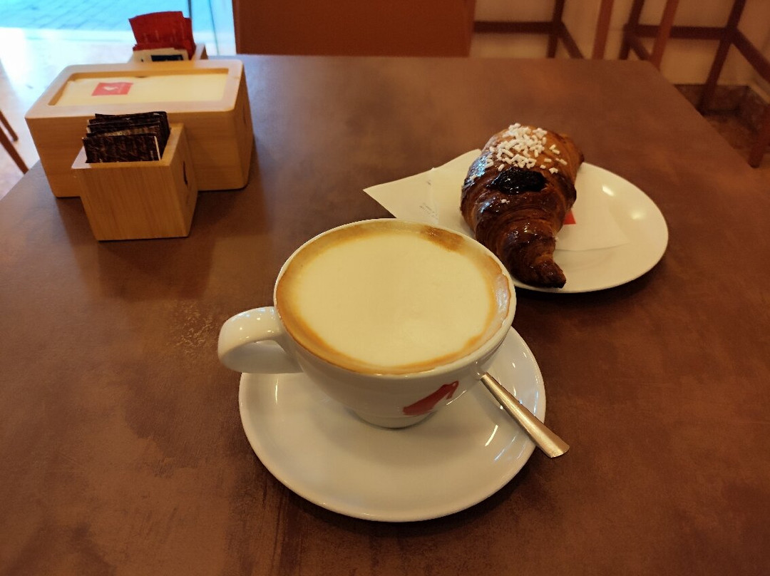 Pasticceria Caffetteria Illice-莱里奇必去景点