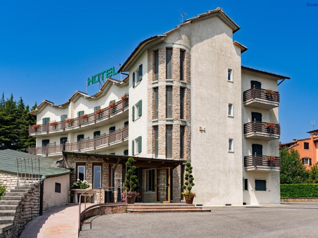 Hotel La Pineta主图