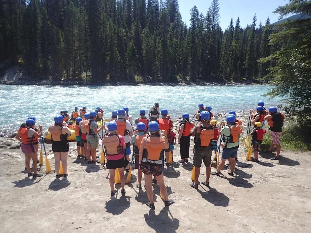 Kootenay River Runners-Radium Hot Springs必去景点