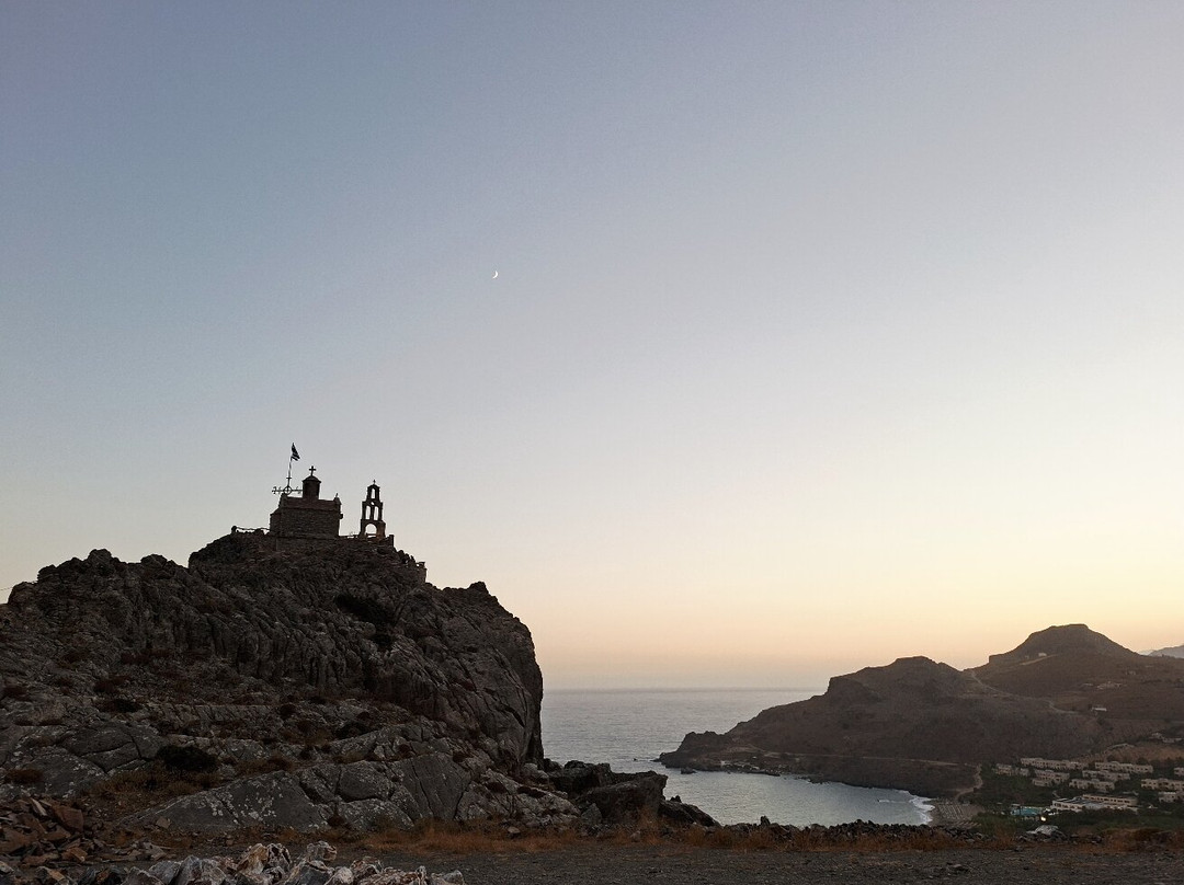 Naos Agíou Paḯsiou-Damnoni必去景点