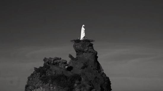 Rocher de la Vierge-比亚里茨必去景点