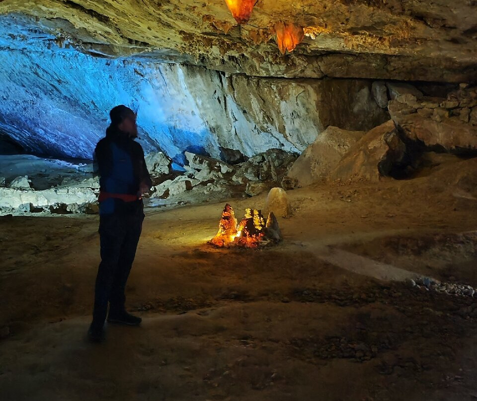 Dachstein Giant Ice Caves-上特劳恩必去景点