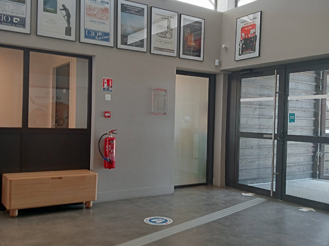 Déambul, Balade en Yole et Calèche-Le Perrier必去景点