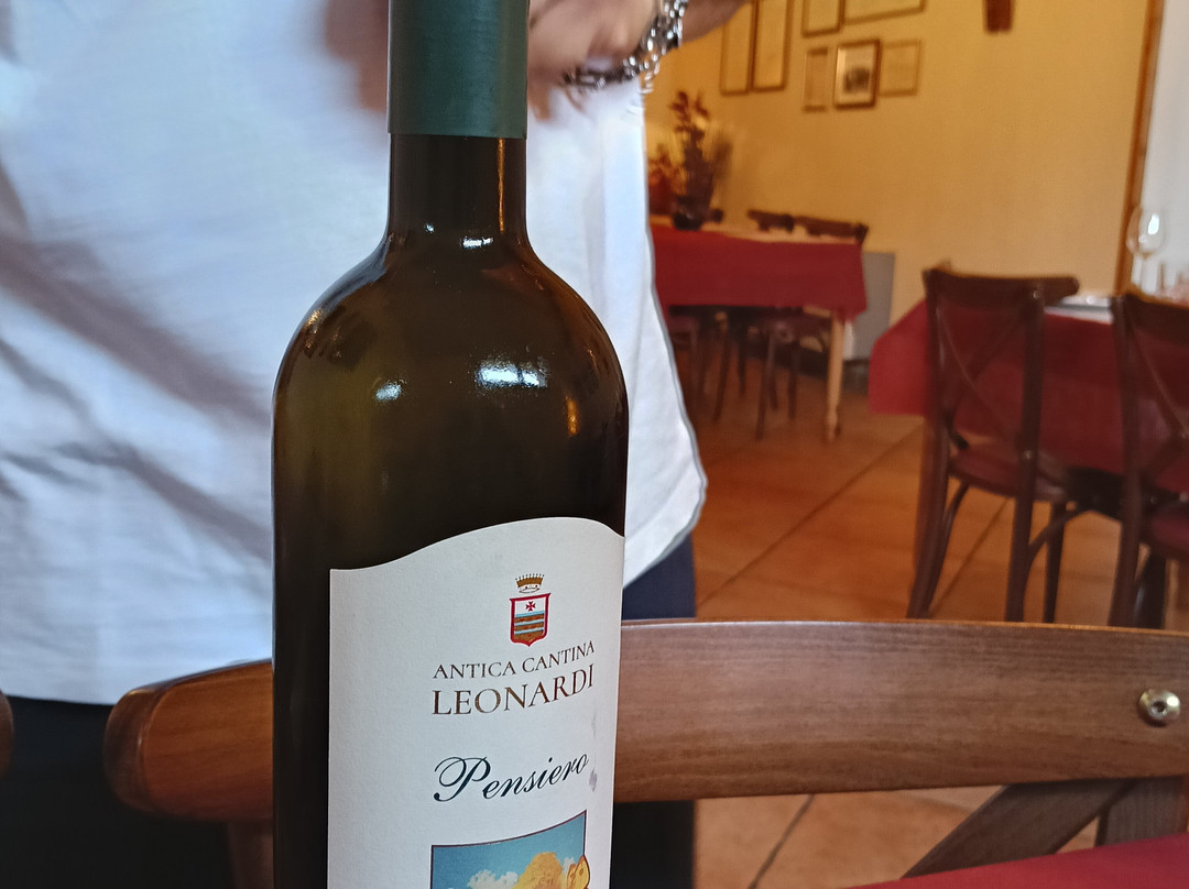 Antica Cantina Leonardi-蒙特菲亚斯科内必去景点
