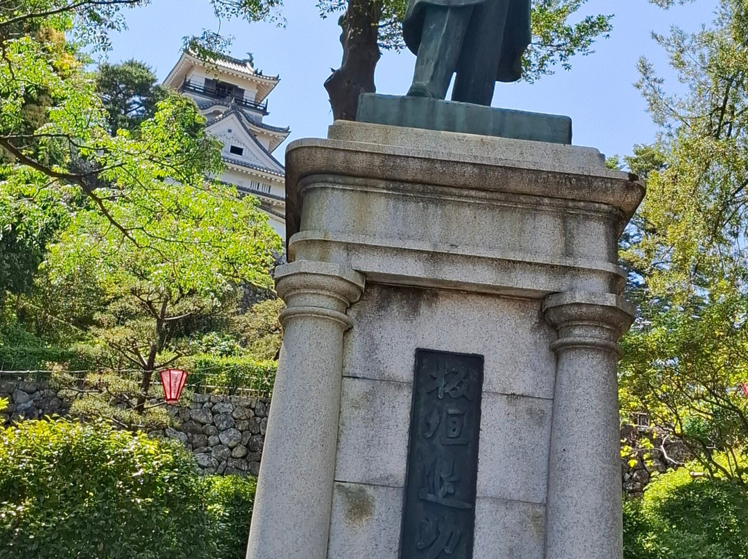 Statue of Taisuke Itagaki-高知市必去景点