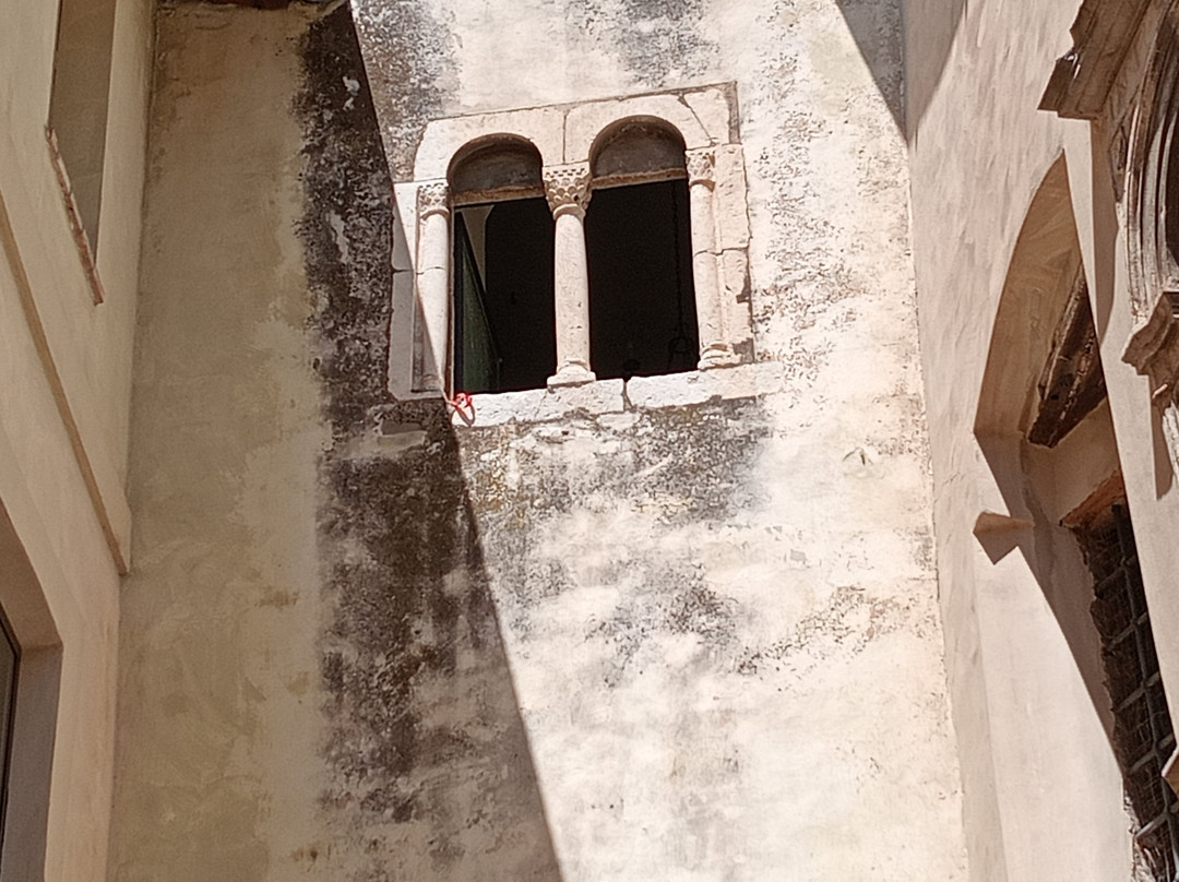 Portico Del Mostaccio-Trevi必去景点