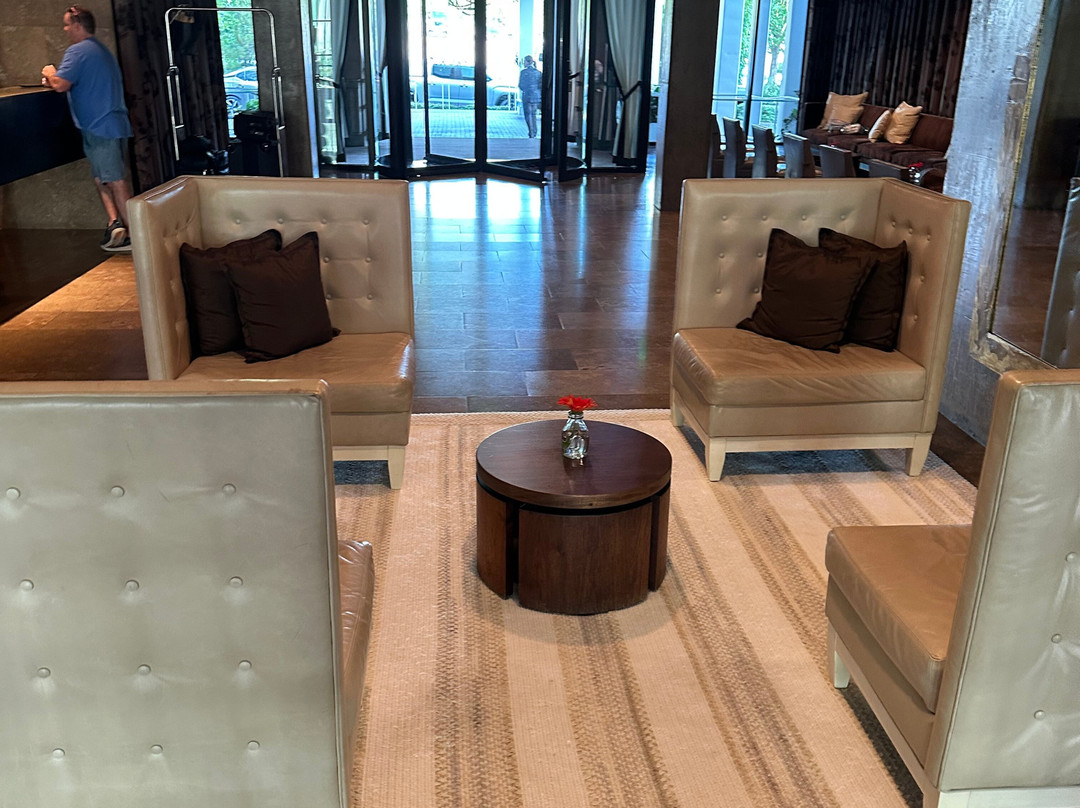 Proximity Hotel主图