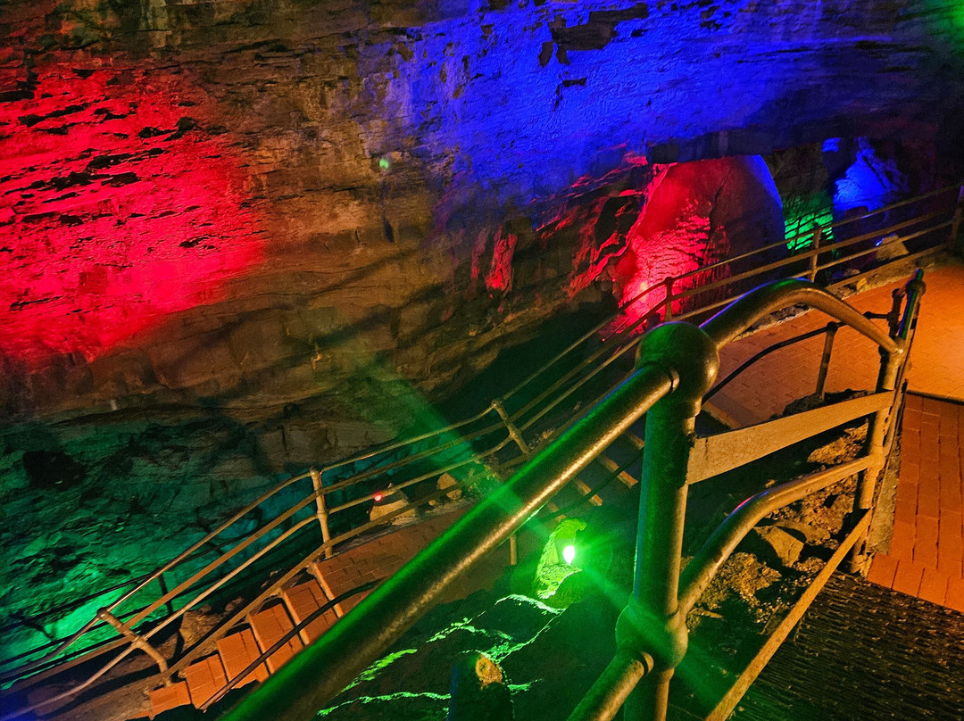 Howe Caverns-Howes Cave必去景点