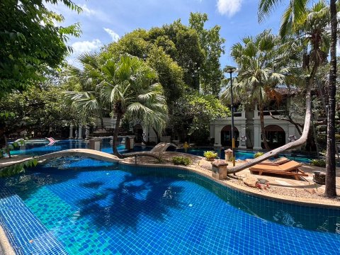 坤巴雅水疗及度假村-泳池