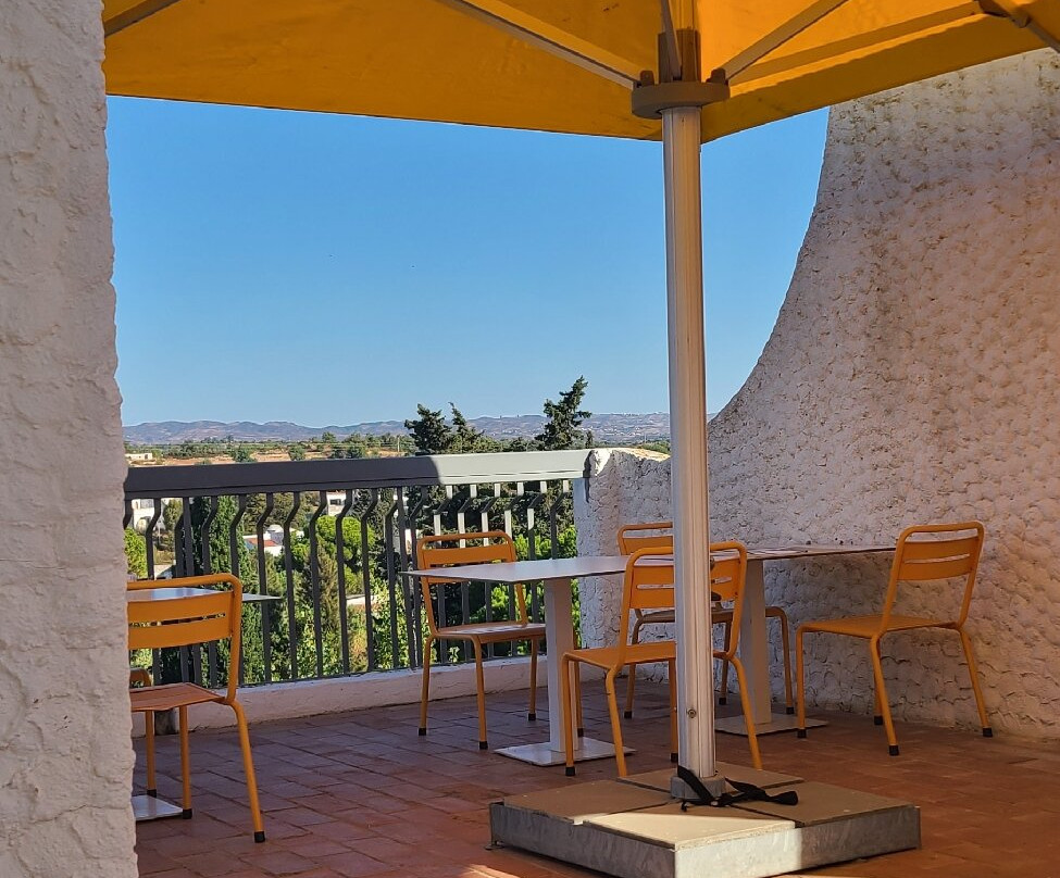 欧洲塔维拉酒店主图