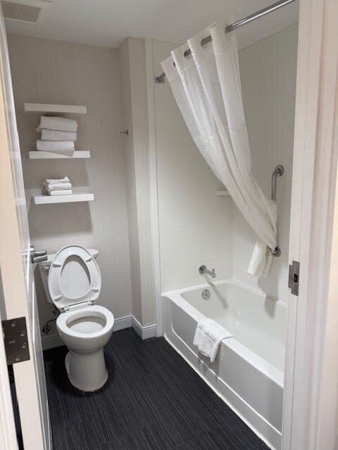 鲍威尔湖汉普顿套房酒店主图