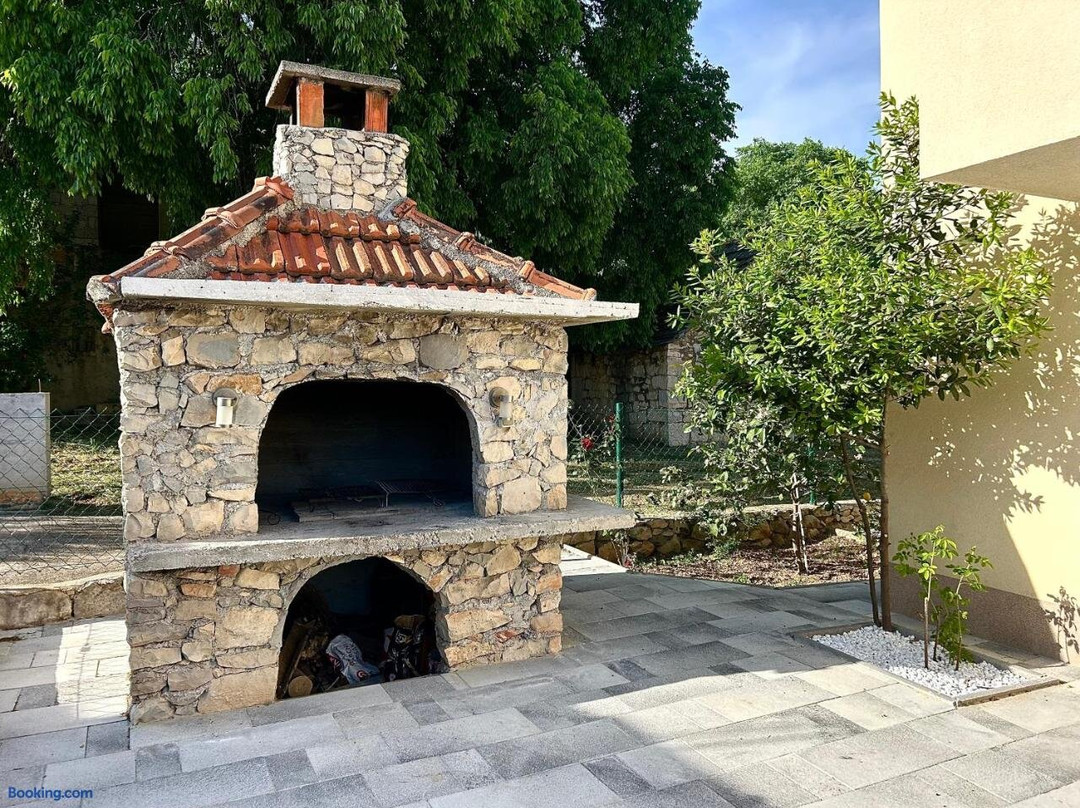 Olivetree Apartments