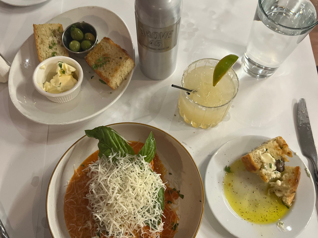 Golden Haven Hot Springs Spa主图