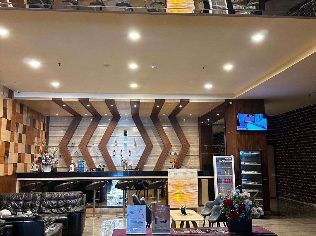 Wthree Premier Lagaligo Hotel主图