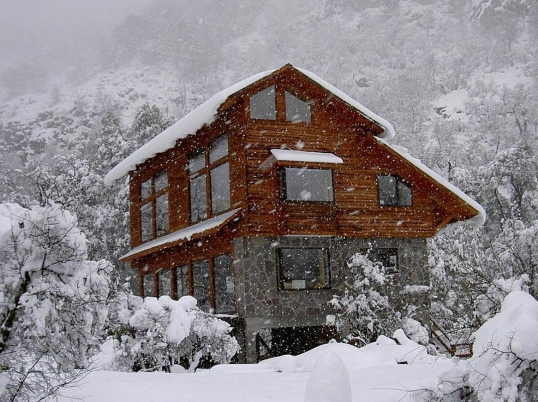 Cabanas Borde Rio Las Trancas