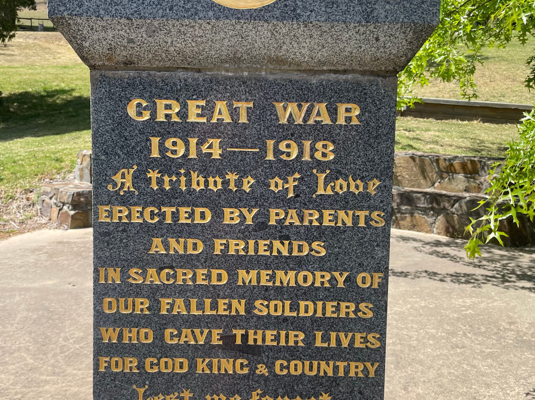 Ensay War Memorial-Ensay必去景点