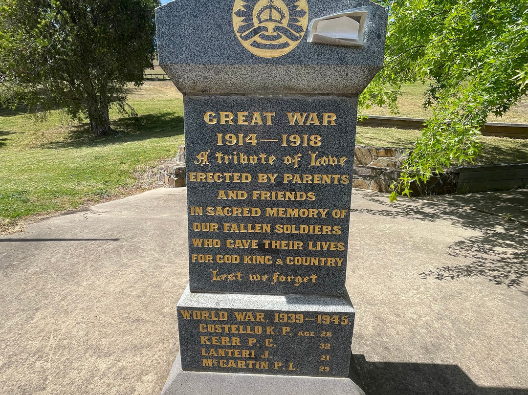 Ensay War Memorial-Ensay必去景点