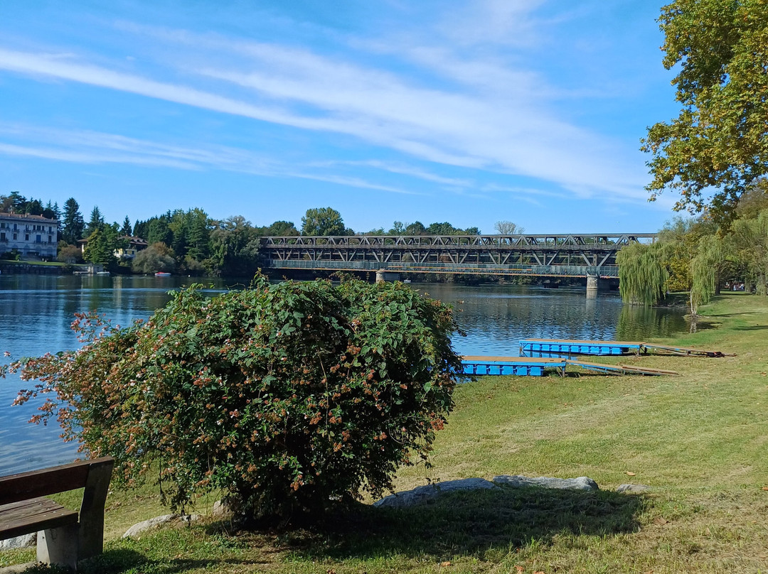 Lungofiume-塞斯托卡伦代必去景点