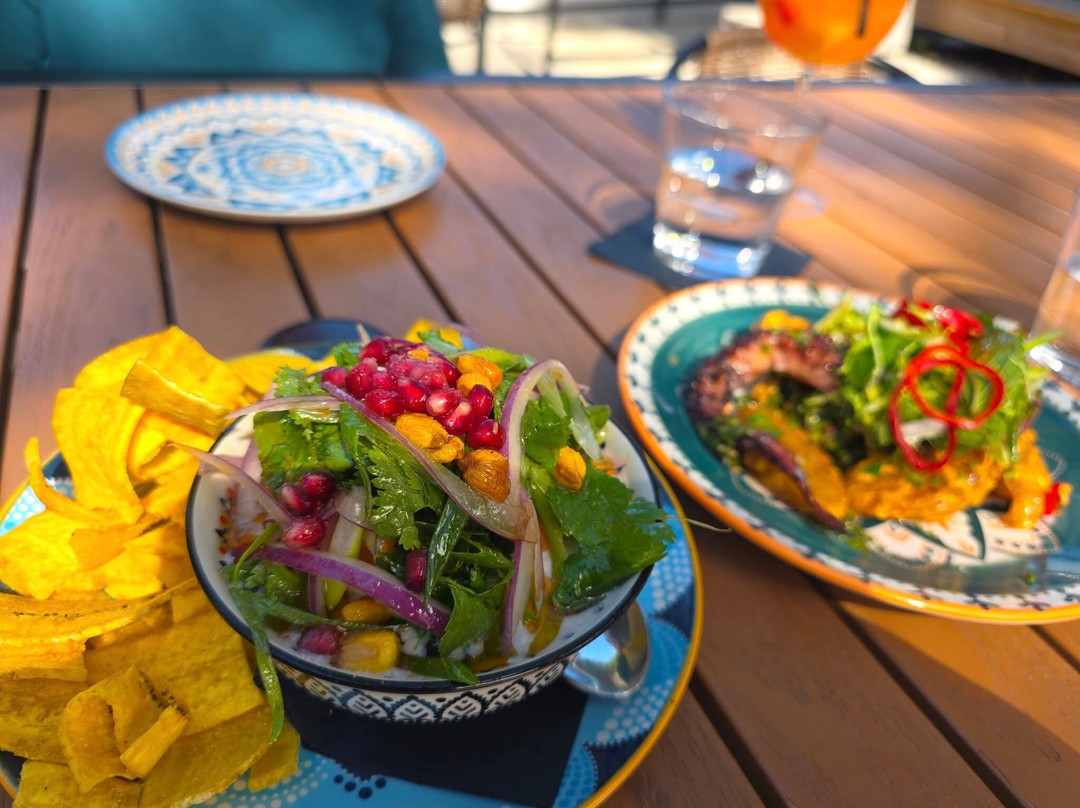 Pulpo Kitchen + Lounge