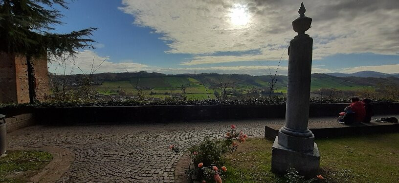 Il Giardino Della Poesia - Evadoavanti-Castell'Arquato必去景点
