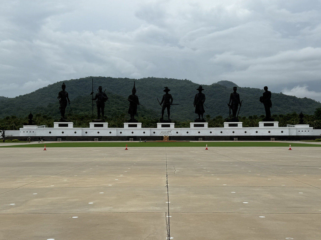 泰王国国王纪念广场-Nong Kae必去景点