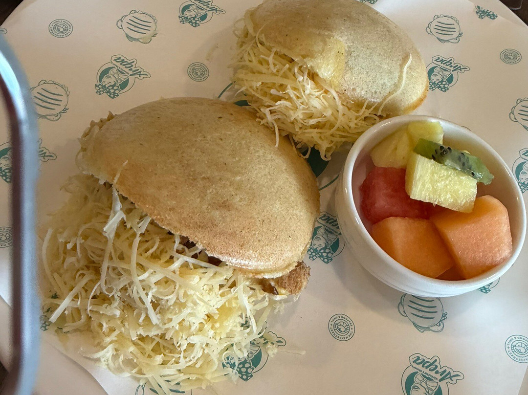 维多利亚城酒店主图