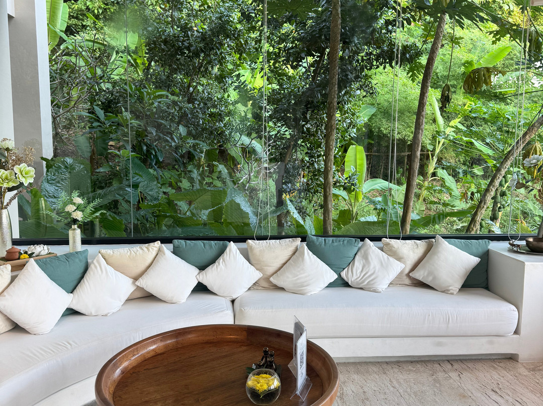 Shine Spa Phuket-攀瓦角必去景点