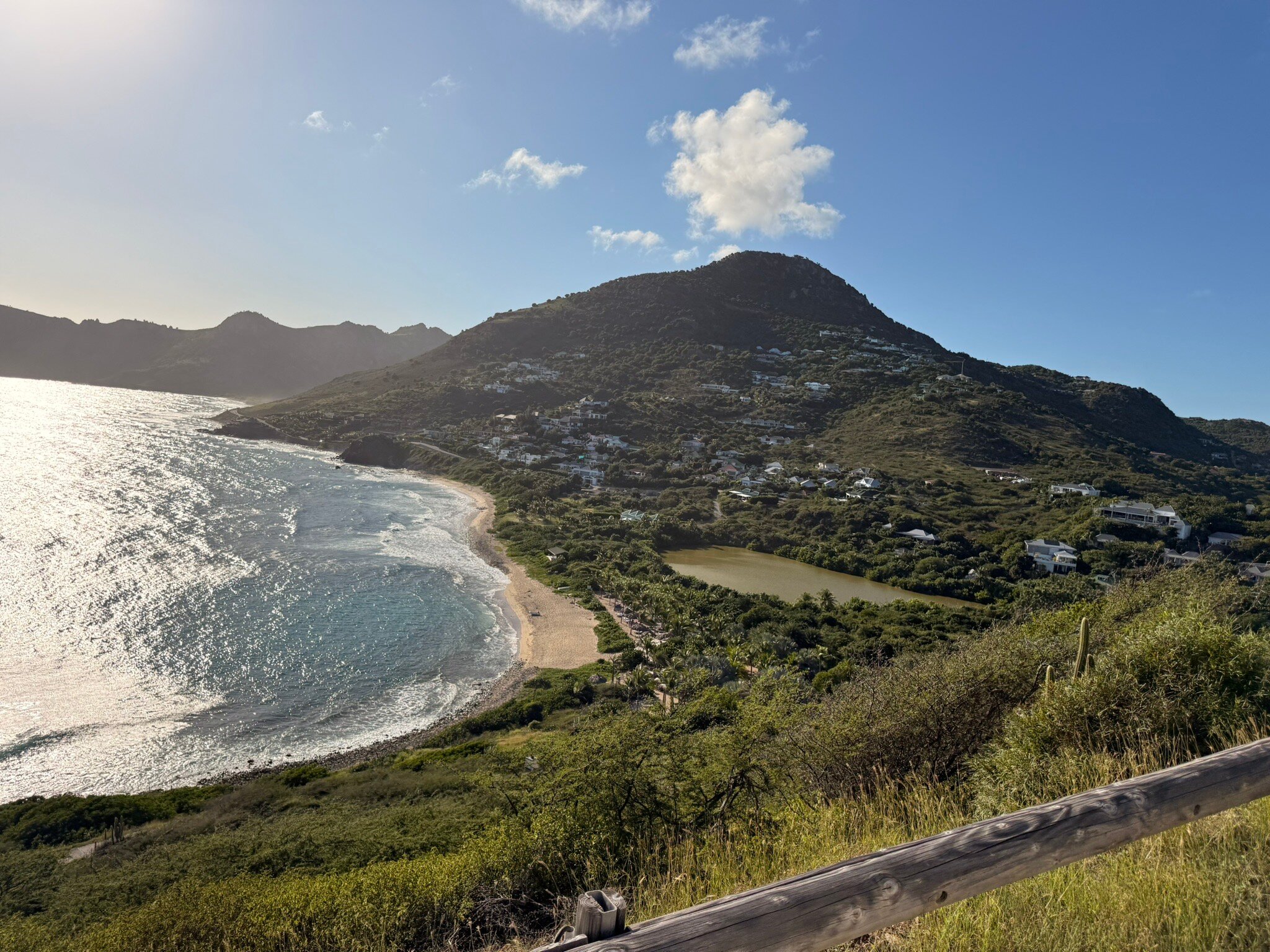 乐托尼酒店-官方