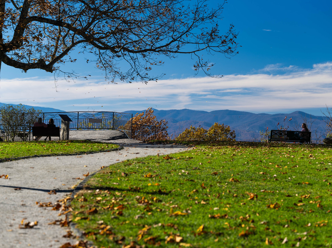 Jump Off Rock-Laurel Park必去景点