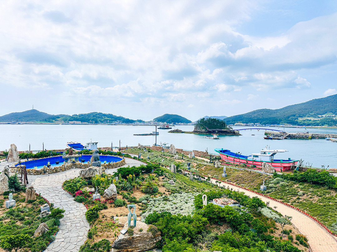 Heuksando Bird Craft Museum