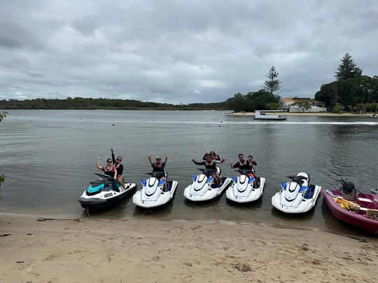 Swan Boat Hire-Maroochydore必去景点