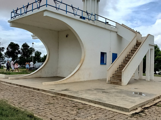 Ilot de la Vierge-Ampefy必去景点