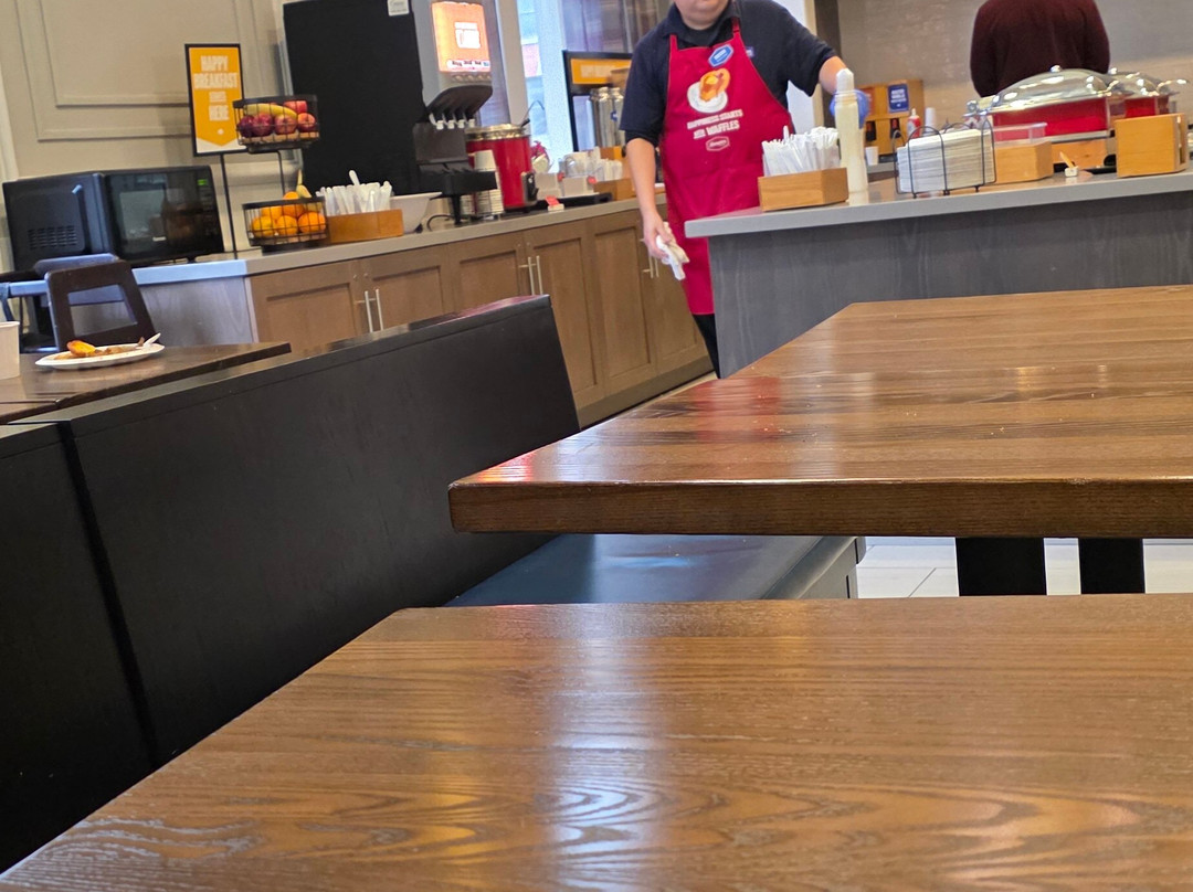 巴尔的摩内港希尔顿恒庭旅馆&套房酒店主图