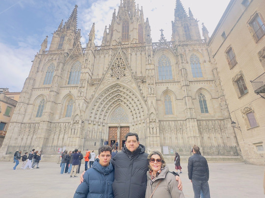 Guia de Turismo Brasileiro em Barcelona-巴塞罗那必去景点