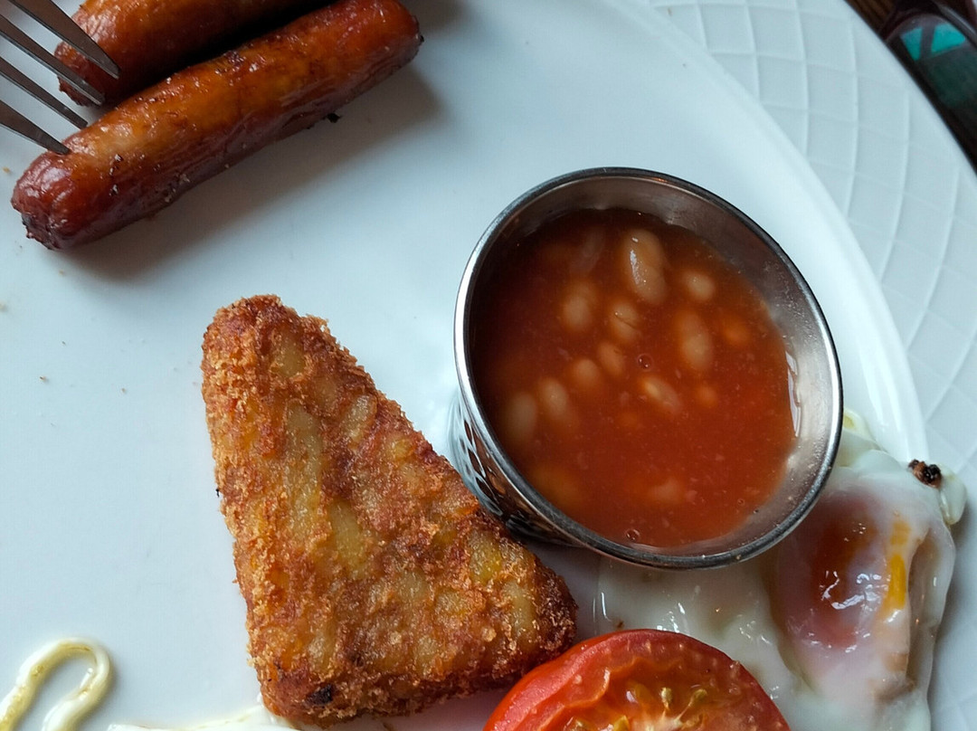 卡文水晶酒店主图