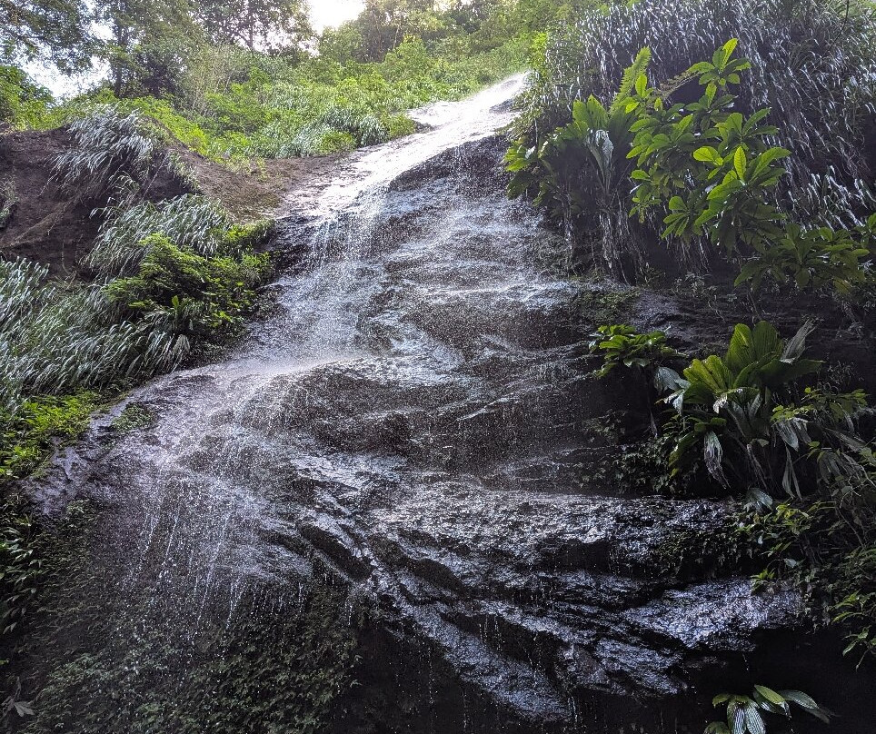 Cascade Couleuvre-Le Precheur必去景点