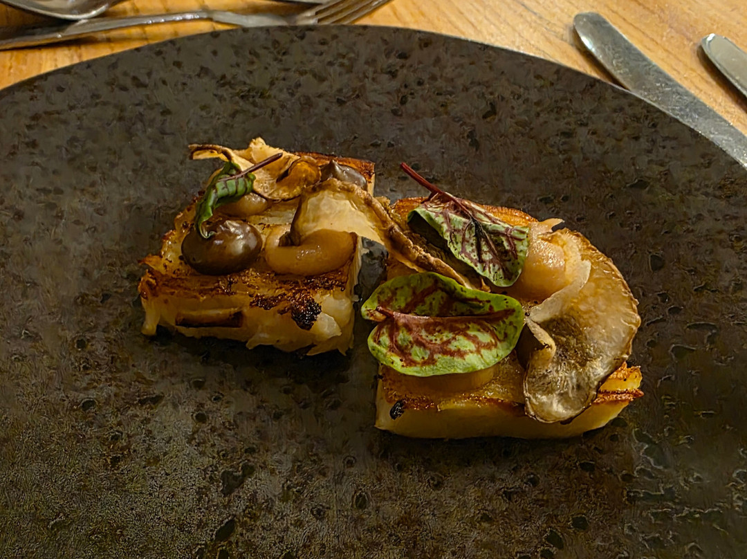 Fox and Hounds Country Hotel主图