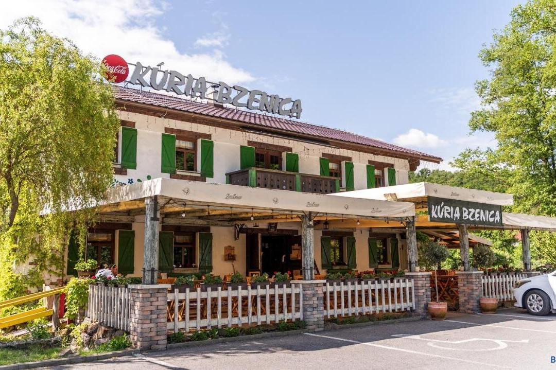 Kuria Bzenica